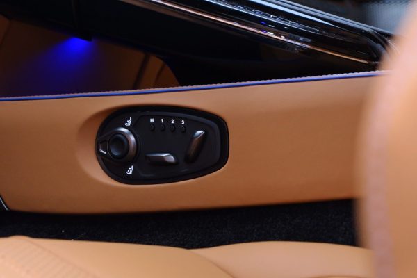 5b028773-abff-4a7e-b102-0a454bb5db52