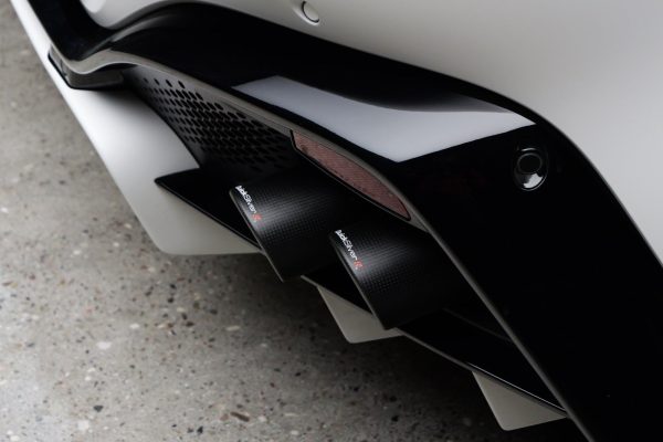 a82b0b04-6e94-4da1-90fa-75f7415f6adb-1