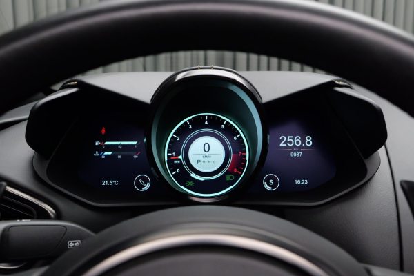 d46793d7-2528-4b55-adf3-bea677eb8891